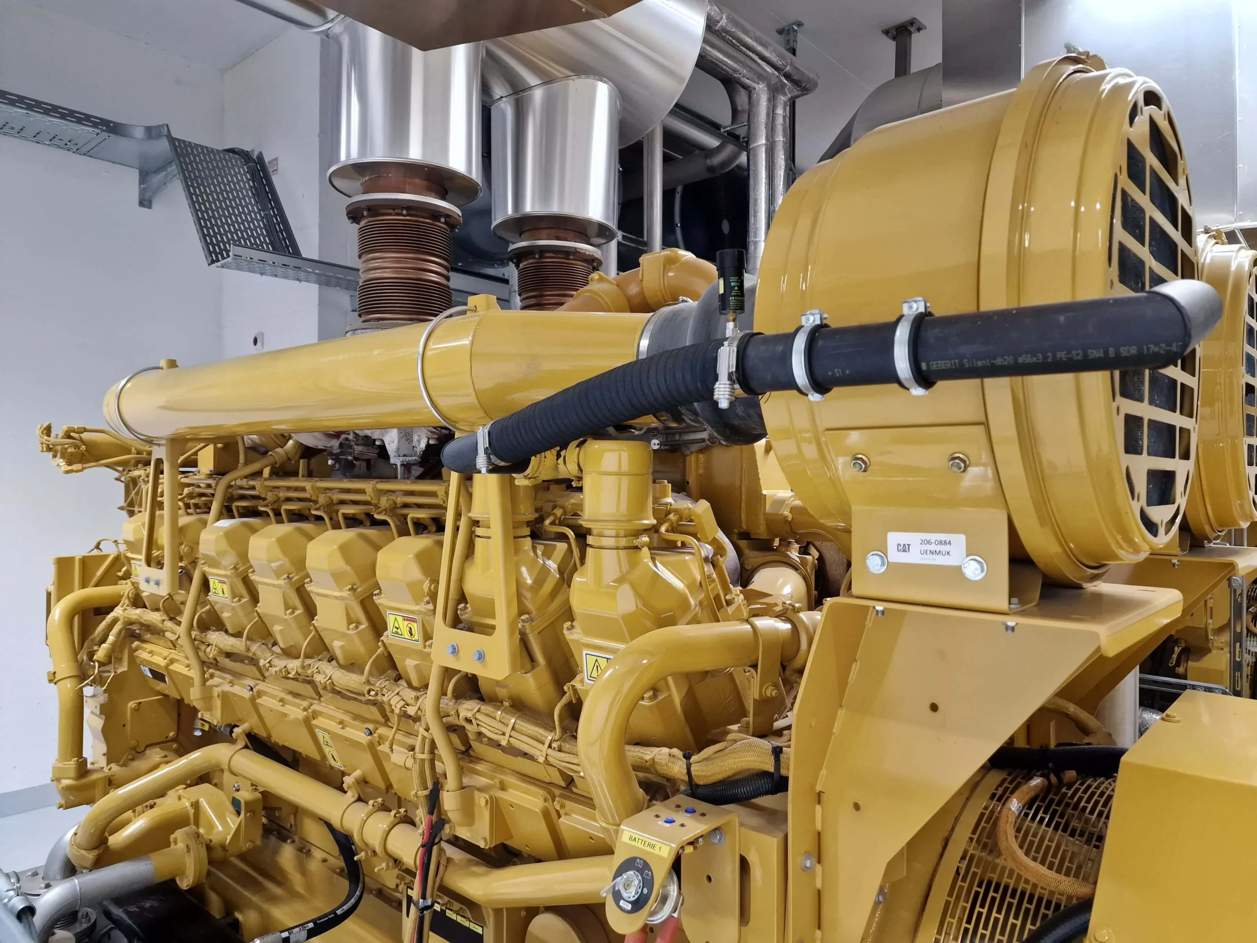 Abb.: Notstrom Aggregate in den Datacentern mit einer Kapazität von Total 12 MW Leistung